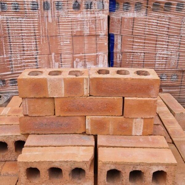 Ibstock Tradesman Common Wirecut Facing Brick Pack of 500