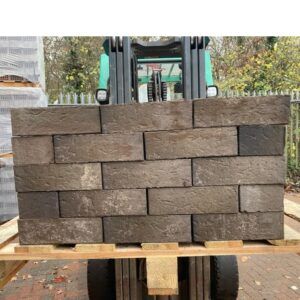 BR1986 ET Clay Etna yard 2024