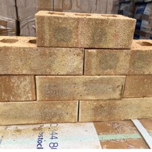 BR1228 Ibstock Hardwicke Minster Sandstone Mixture yard