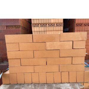 BR0123 Ibstock Cheddar Golden yard