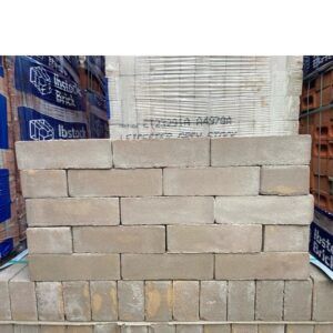 BR0132 Ibstock Leicester Grey YARD 2024