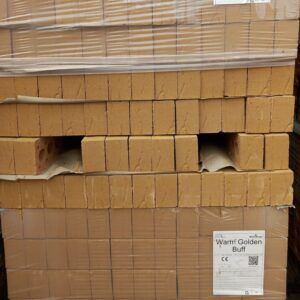 BR0149 Wienerberger Warm Golden Buff yard