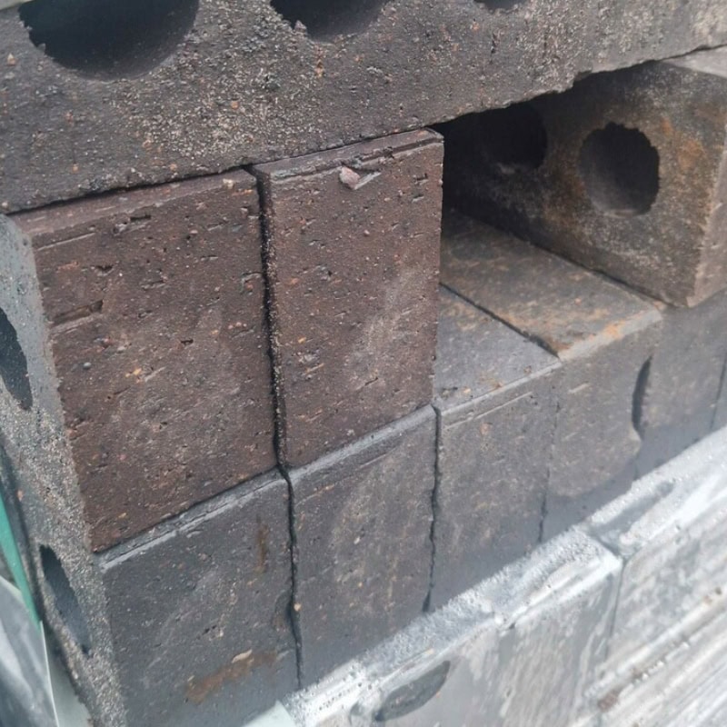 Wienerberger K203 Staffordshire Blue Dragfaced Wirecut Facing Brick Pack of 400