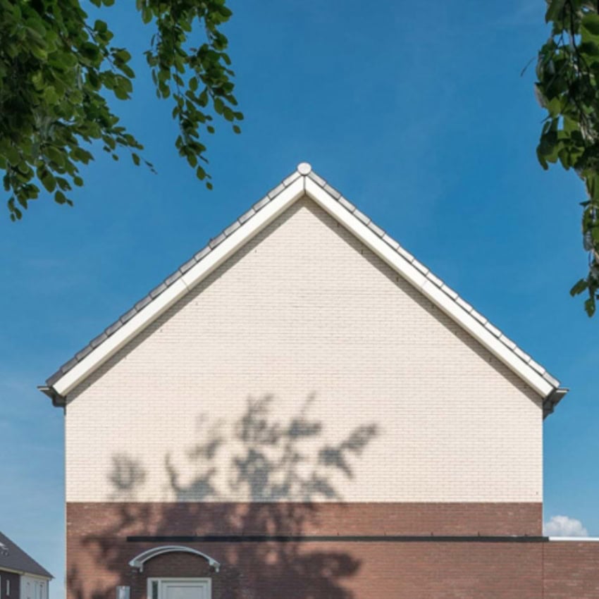 The Bespoke Brick Co Arctic White Stock Facing Brick Pack of 608