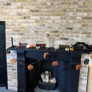 BR5759-TBS London Weathered Yellow – slip project 1