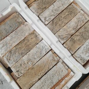 BR8090-TBS Mystique Brick Slips