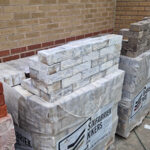 Home BR0457-TBS Iced Grey Stock-yard2