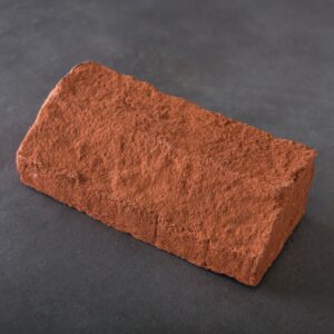 BR4078-PL3.2 Classic Brick Tunstall Red Plinth Stretcher-dark background